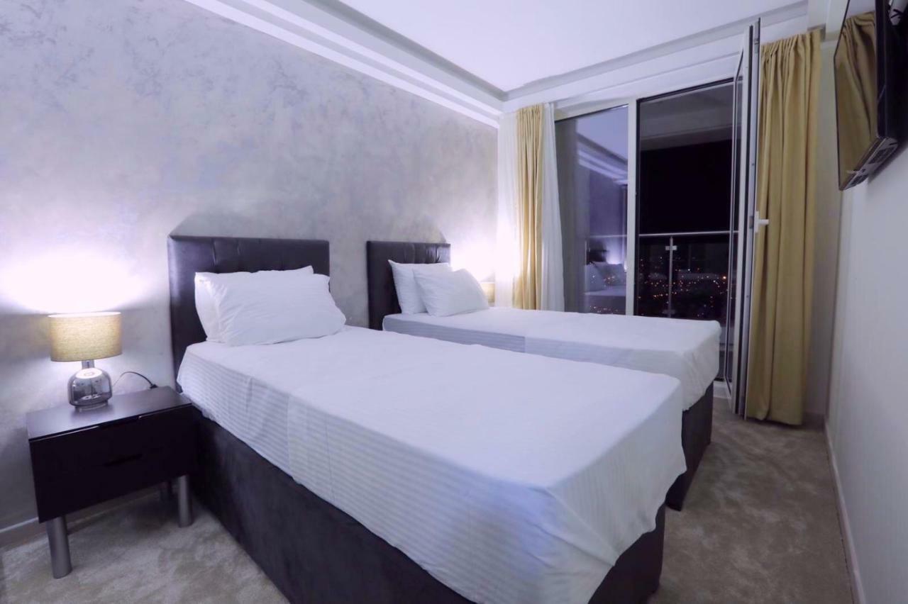 33Rd Floor Luxury Apartment Spa & Fitness Скопие Екстериор снимка